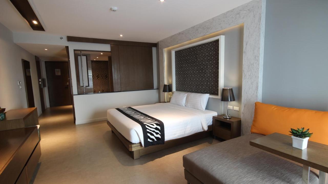 Season Five Hotel Pattaya Exterior foto