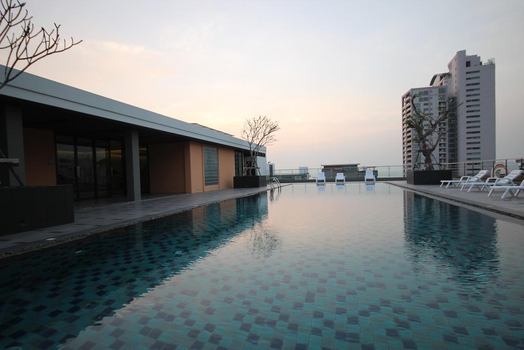 Season Five Hotel Pattaya Exterior foto