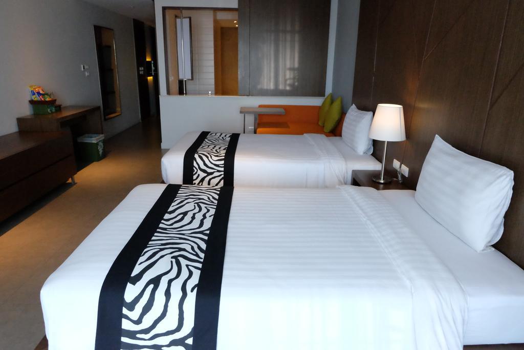 Season Five Hotel Pattaya Exterior foto